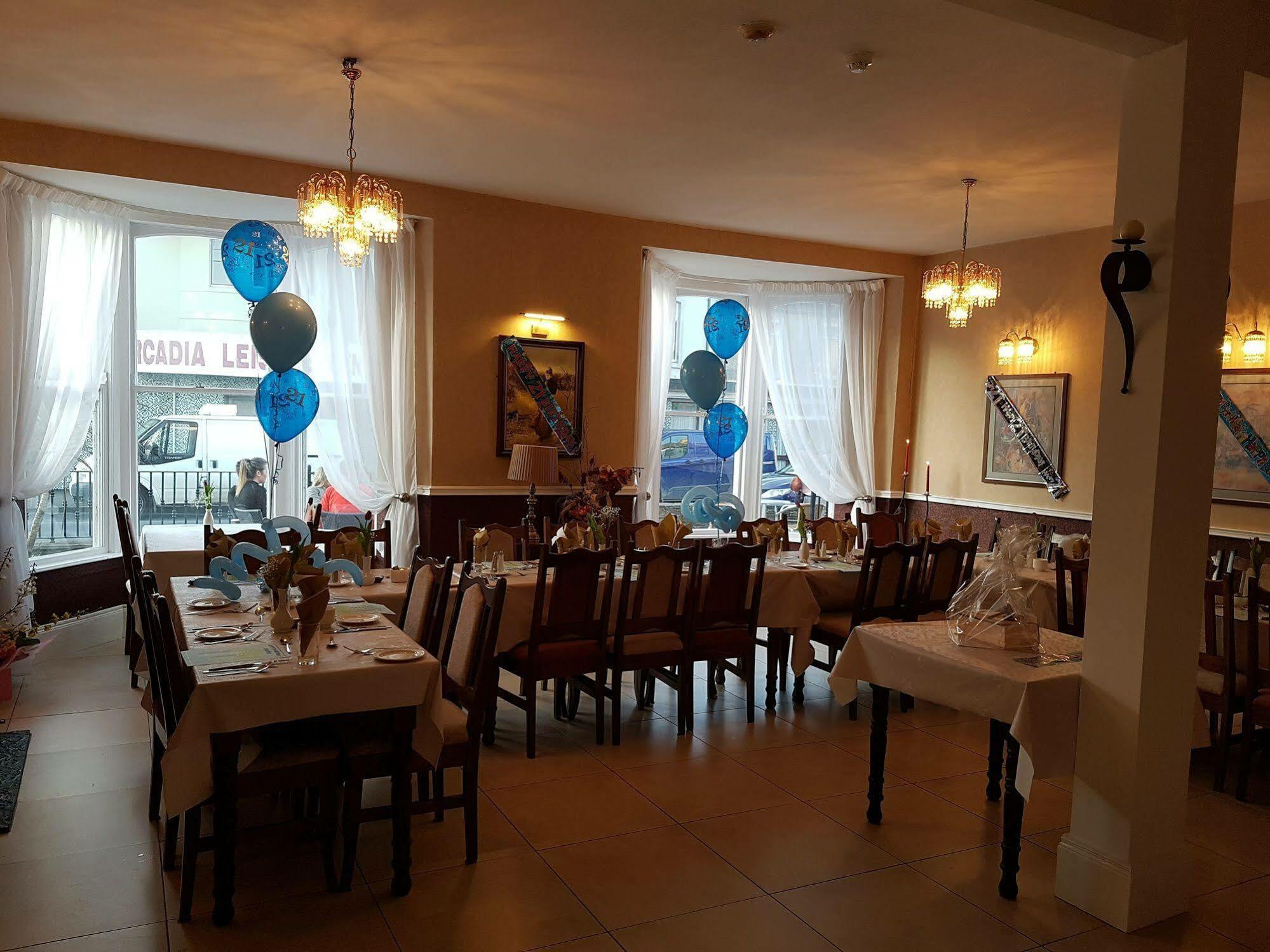 Myles Creek Hotel Kilkee Kültér fotó